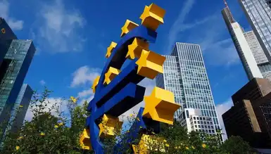 Euro Bölgesi'nde Ekonomik Aktivite Düştü